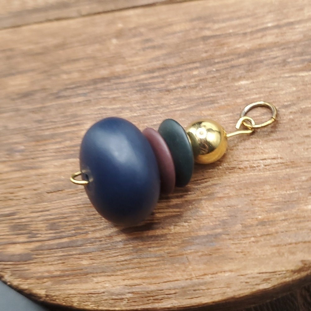 Cascading pyramid bulb oriental pendant